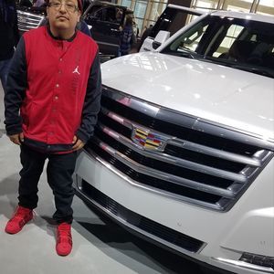 Meet your Posher, Miguel cadillac